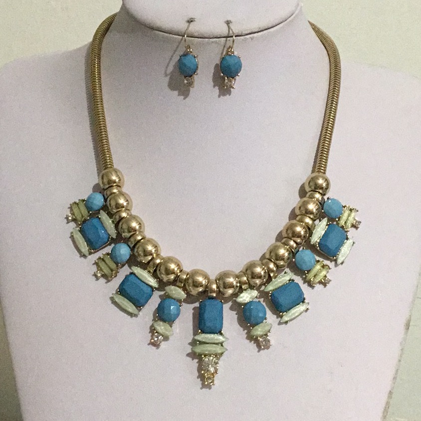 Blue Lucite Stud Gold Tone Bead Necklace Earring